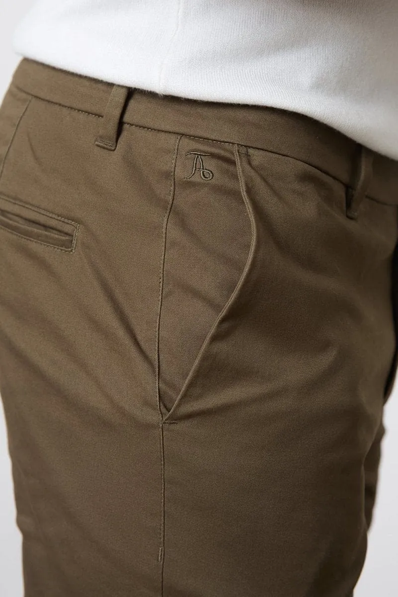 Mesh Lined Athletic Fit Cotton Stretch Chino Pants in Khaki