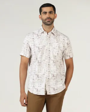 Chocolate Sauce Half Sleeve Printed Shirt - Howie Reinforced Side Vents Stretchable Fabric