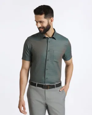 Shimmer Effect No Slip Shoulder Grip Beetle Textured Shirt - Recite