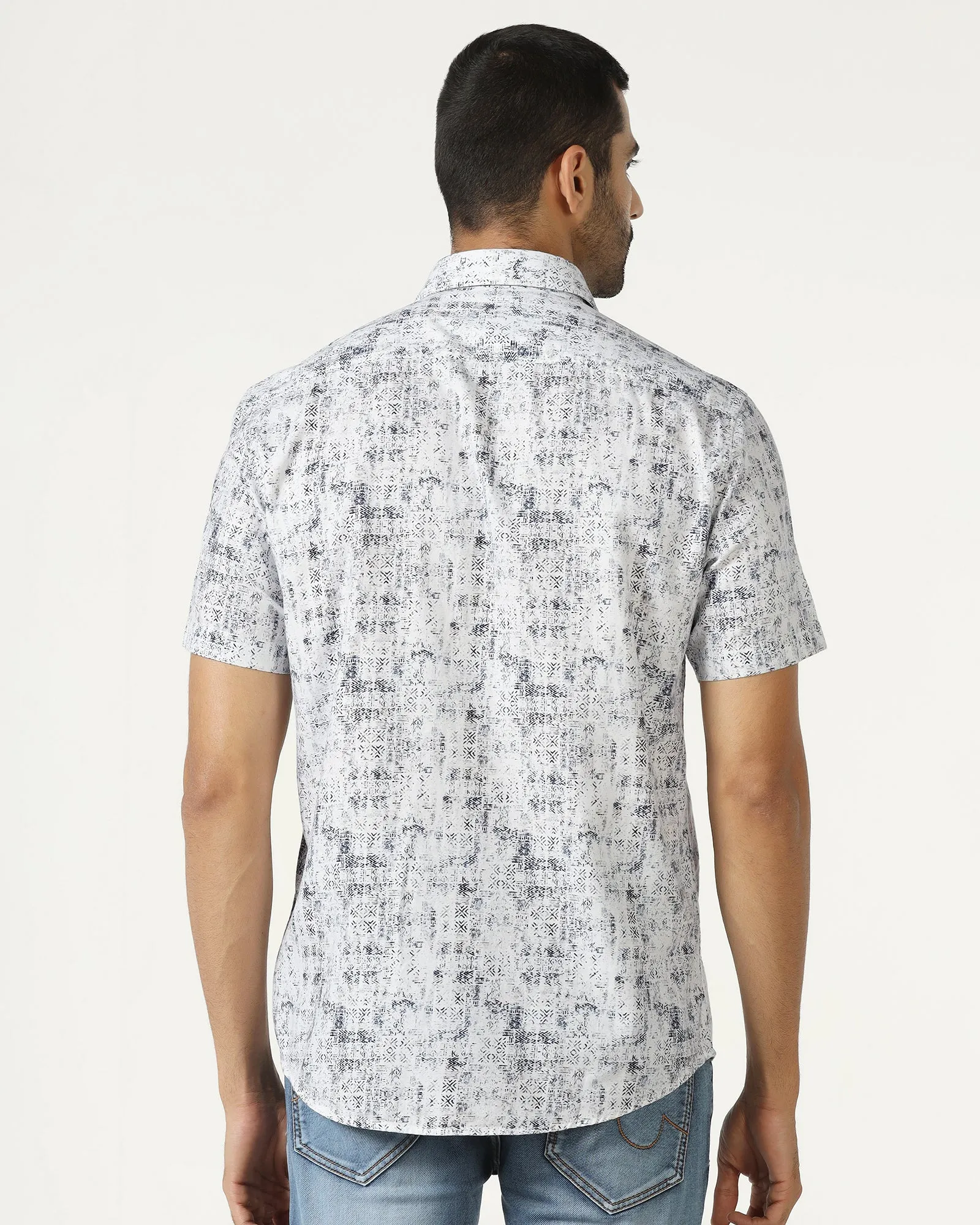 Modern Fit Beetle Half Sleeve Printed Shirt - Howie