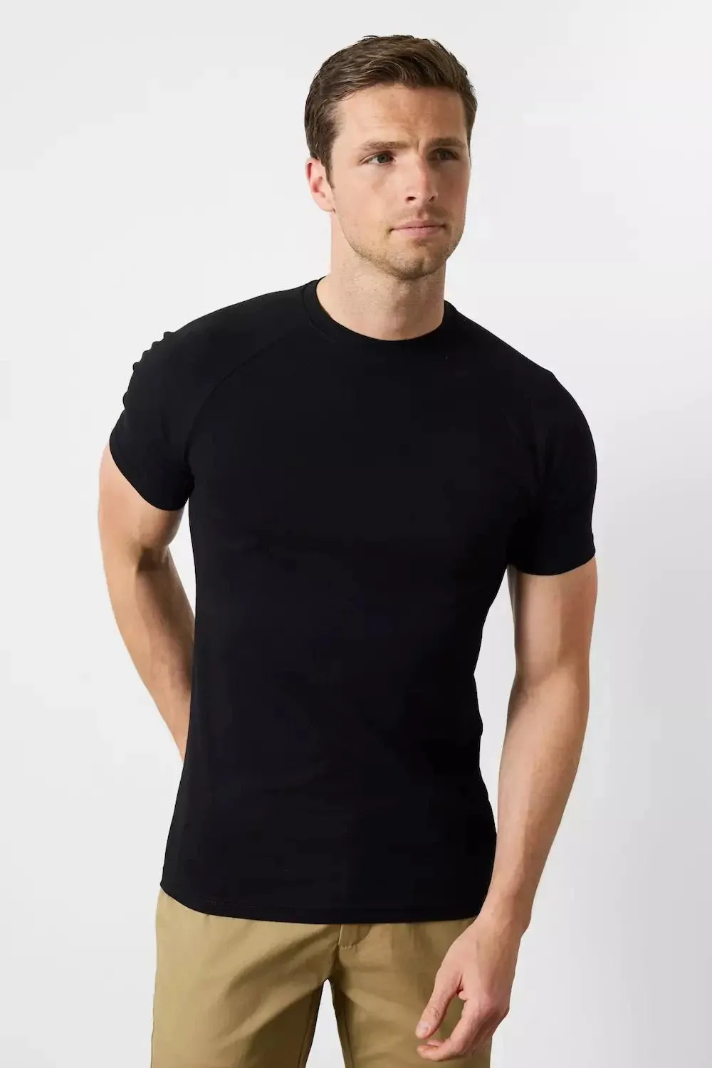 Athletic Fit T-Shirt in Black Leather combination