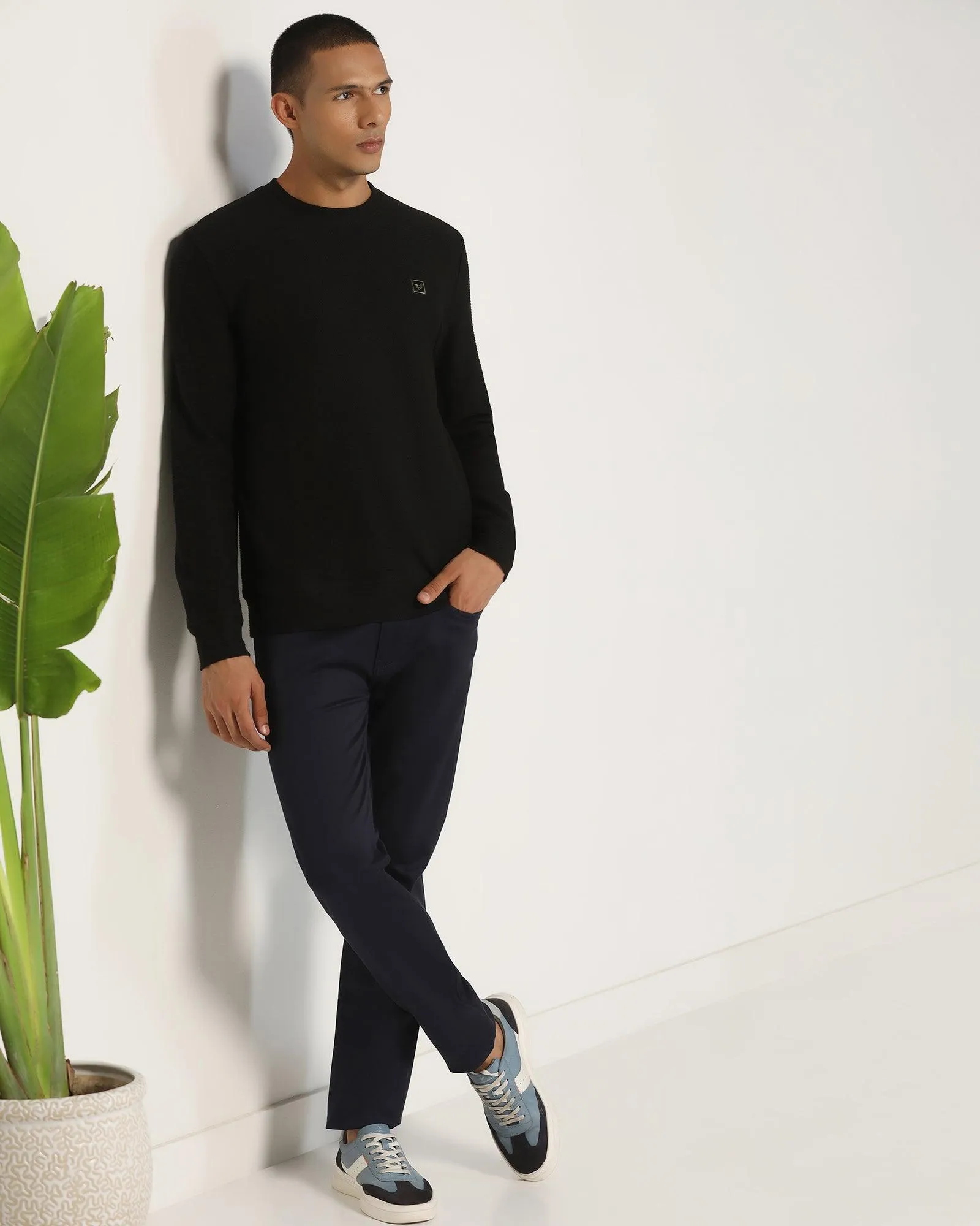 Thin Core Crew Neck Black Structure Sweatshirt - And