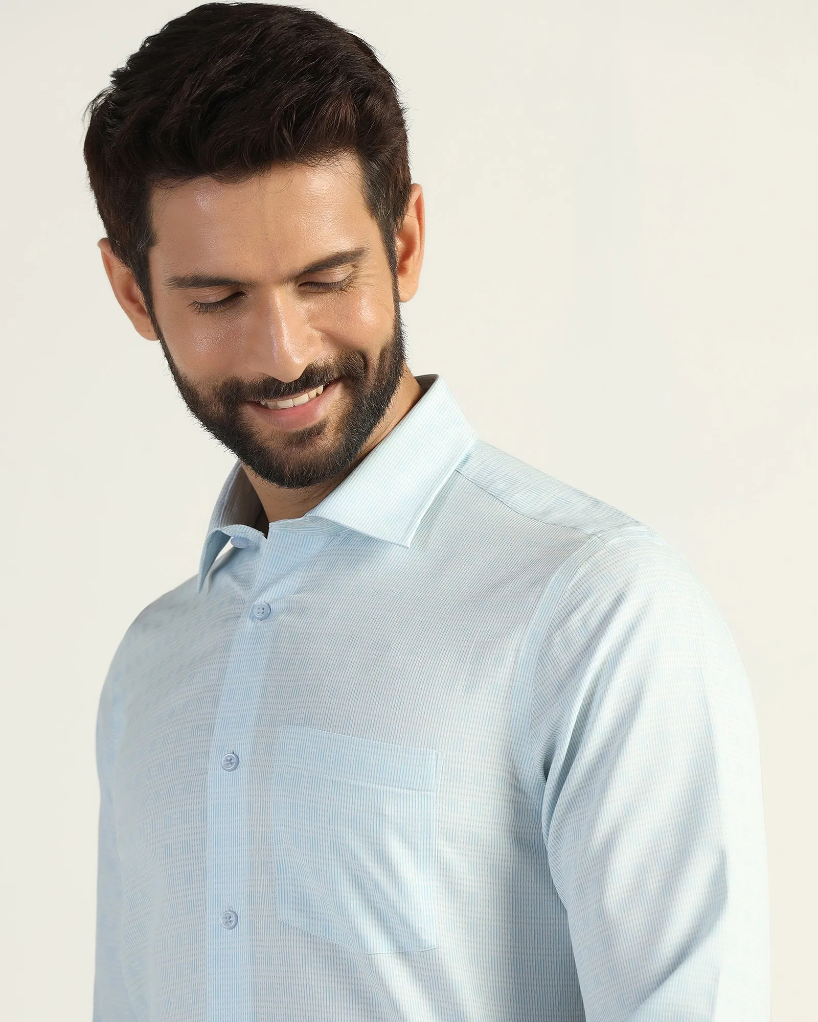 Structured Shoulder Support Trendsetting Design Non Iron Formal Ice Blue Textured Shirt - Wynn