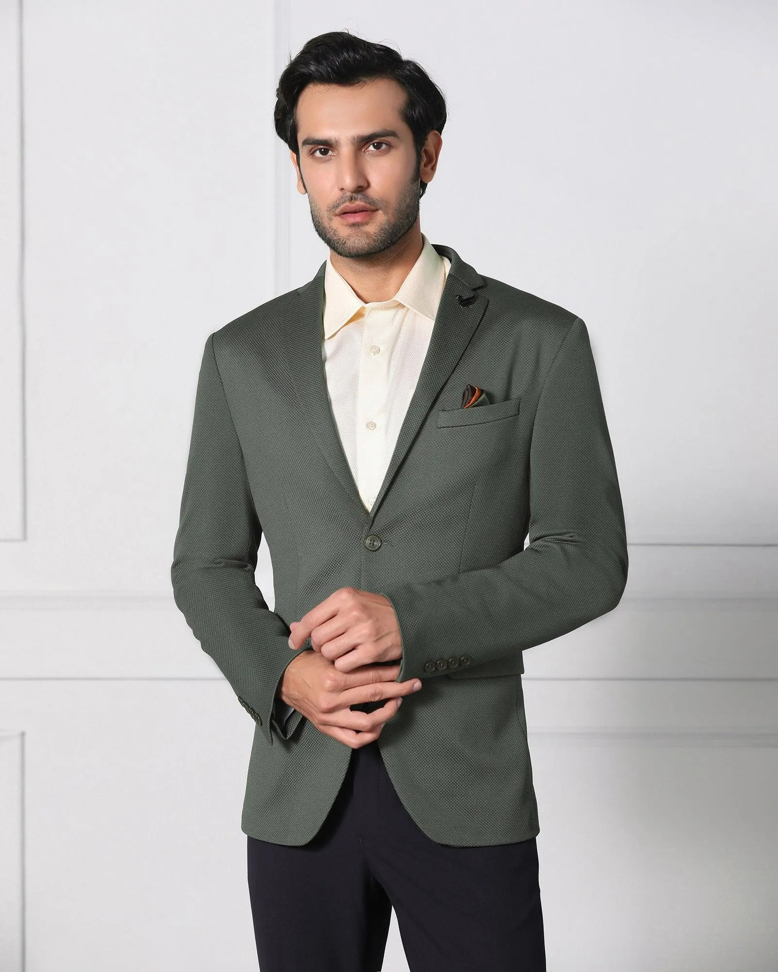 Must Haves Formal Olive Textured Blazer - Japson MultiPocket Configuration Relaxed Fit Silhouette