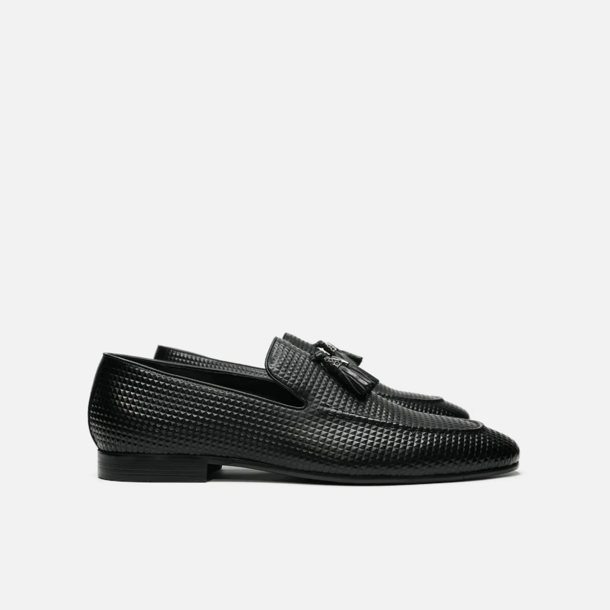 Leather Finish Skagway Textured Tassel Loafers