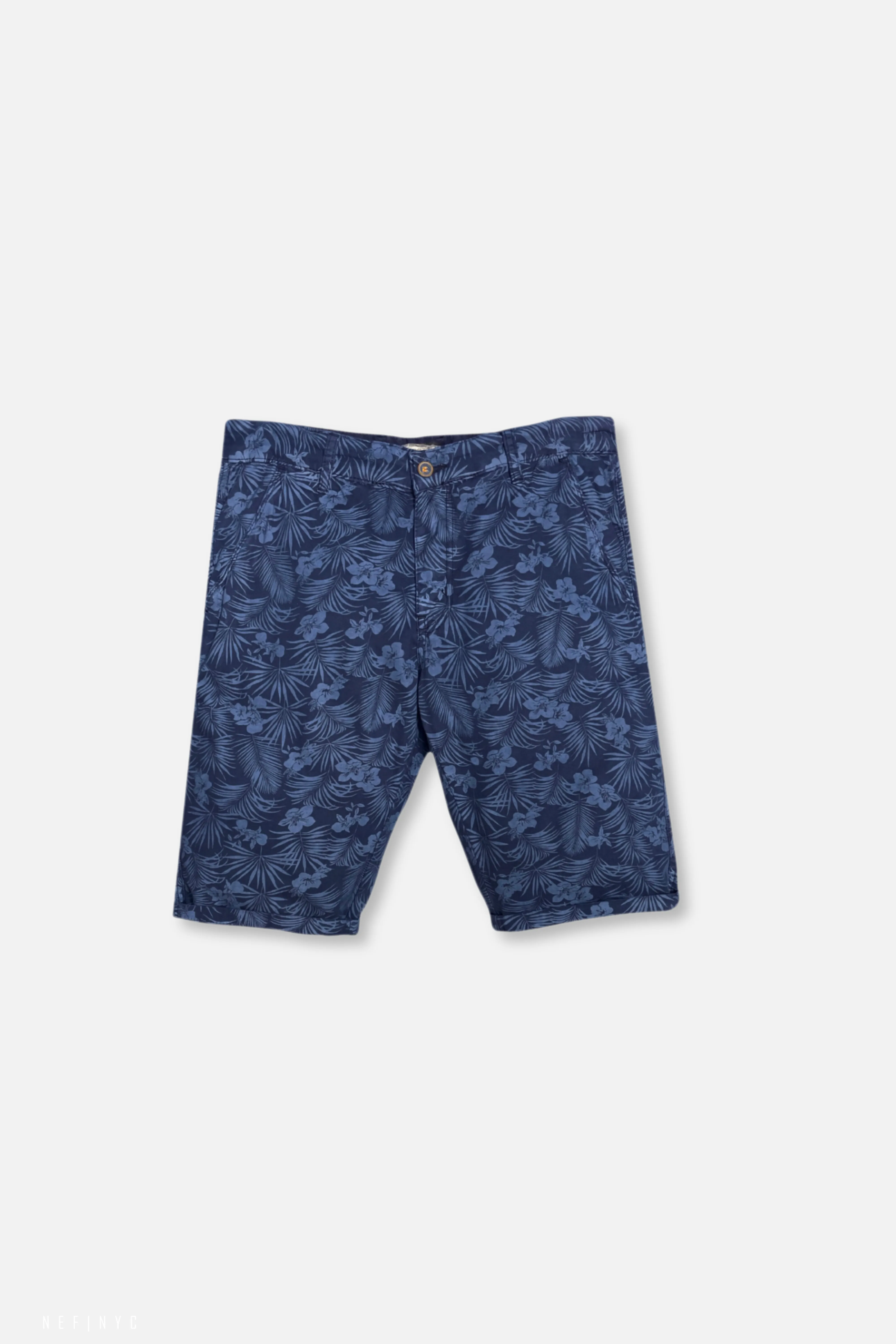 Dominica Tropical Slim Shorts Mid Rise Flexible Comfort Wear