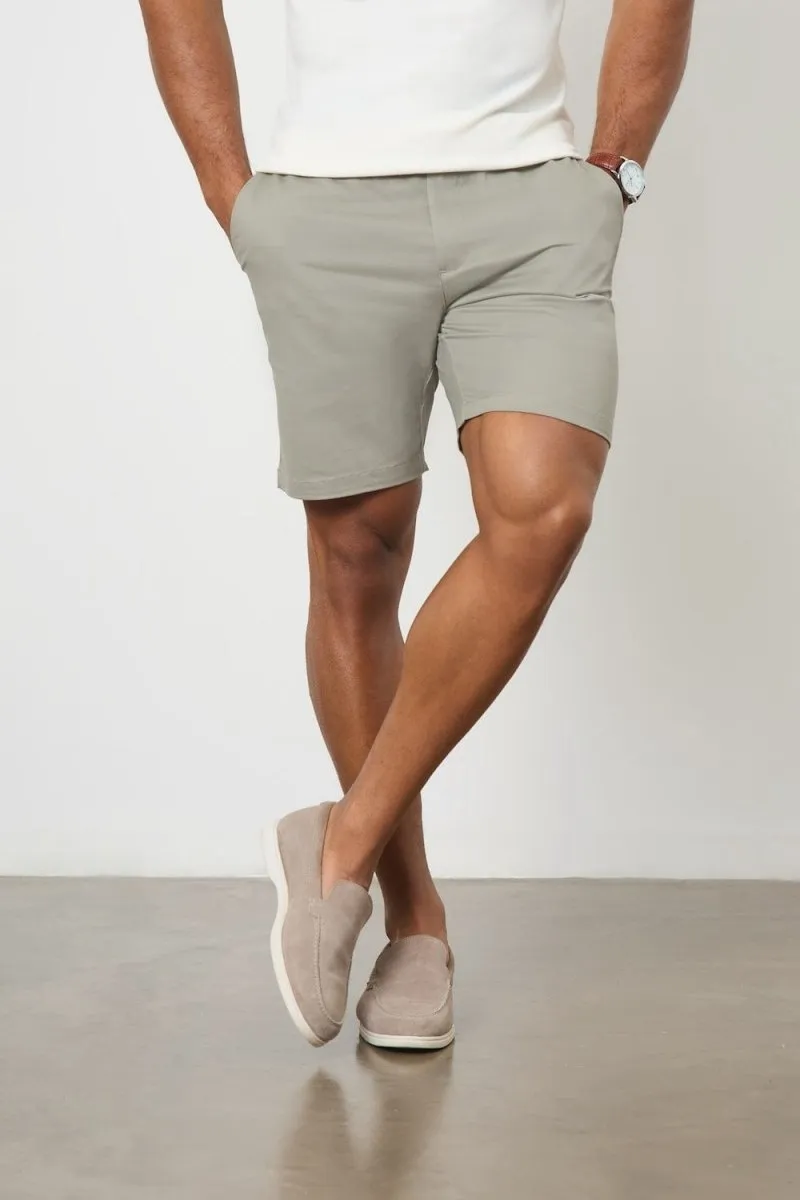 Slim Flex Athletic Fit Chino Shorts 7" in Soft Khaki