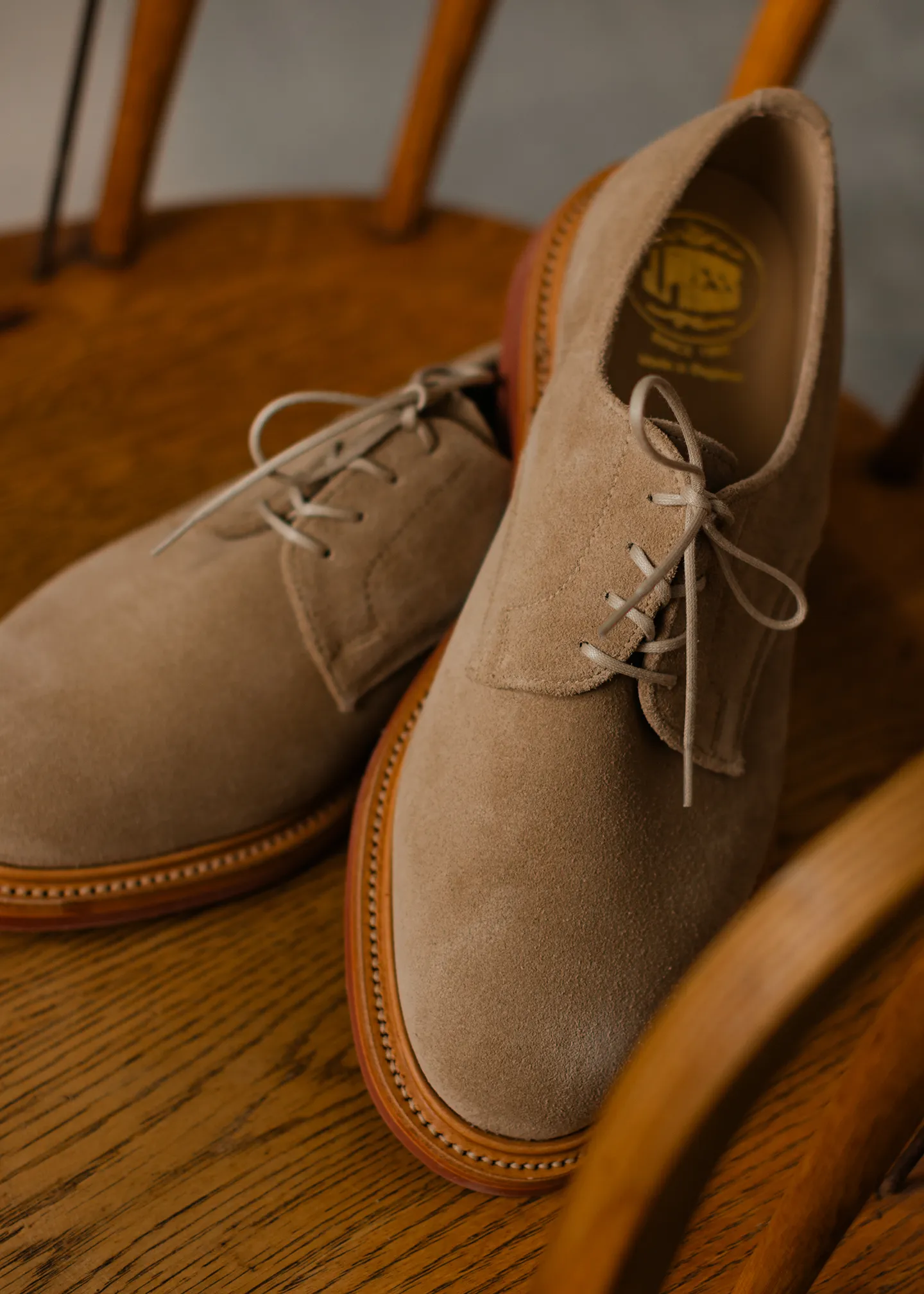 Anatomical Toe Shape "Dirty" Suede Bucks