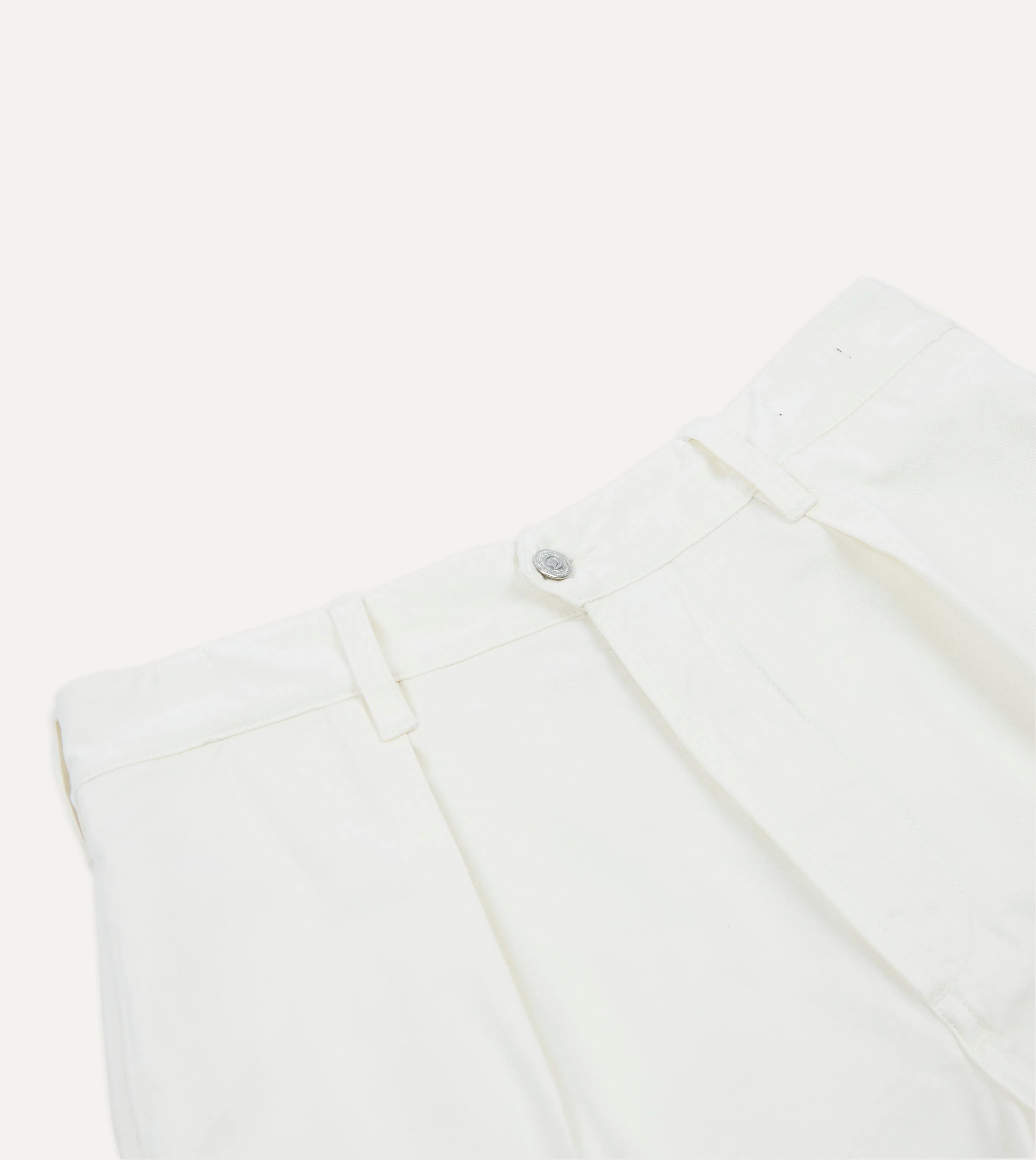 No Pinch Washed Ecru Cotton Twill Single-Pleat Shorts
