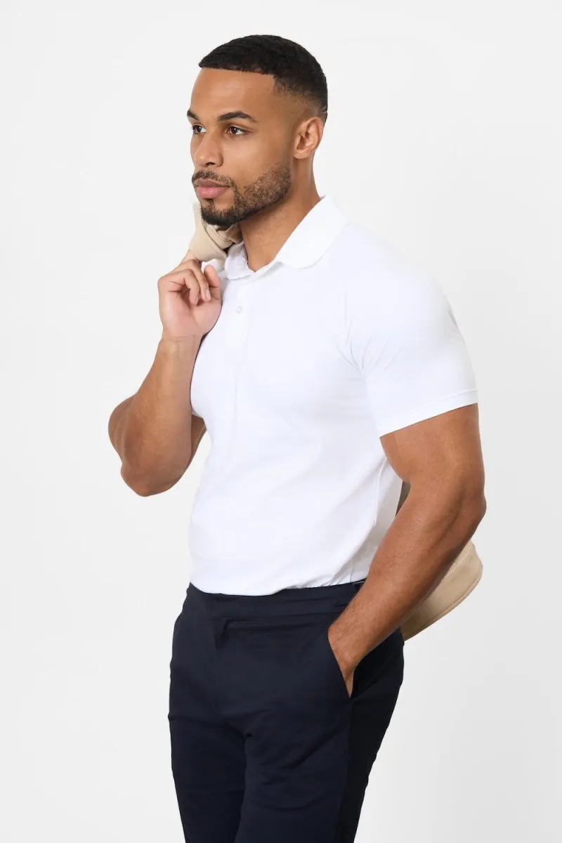 Athletic Fit Polo Shirt in White Relaxed Collar Sporty Look