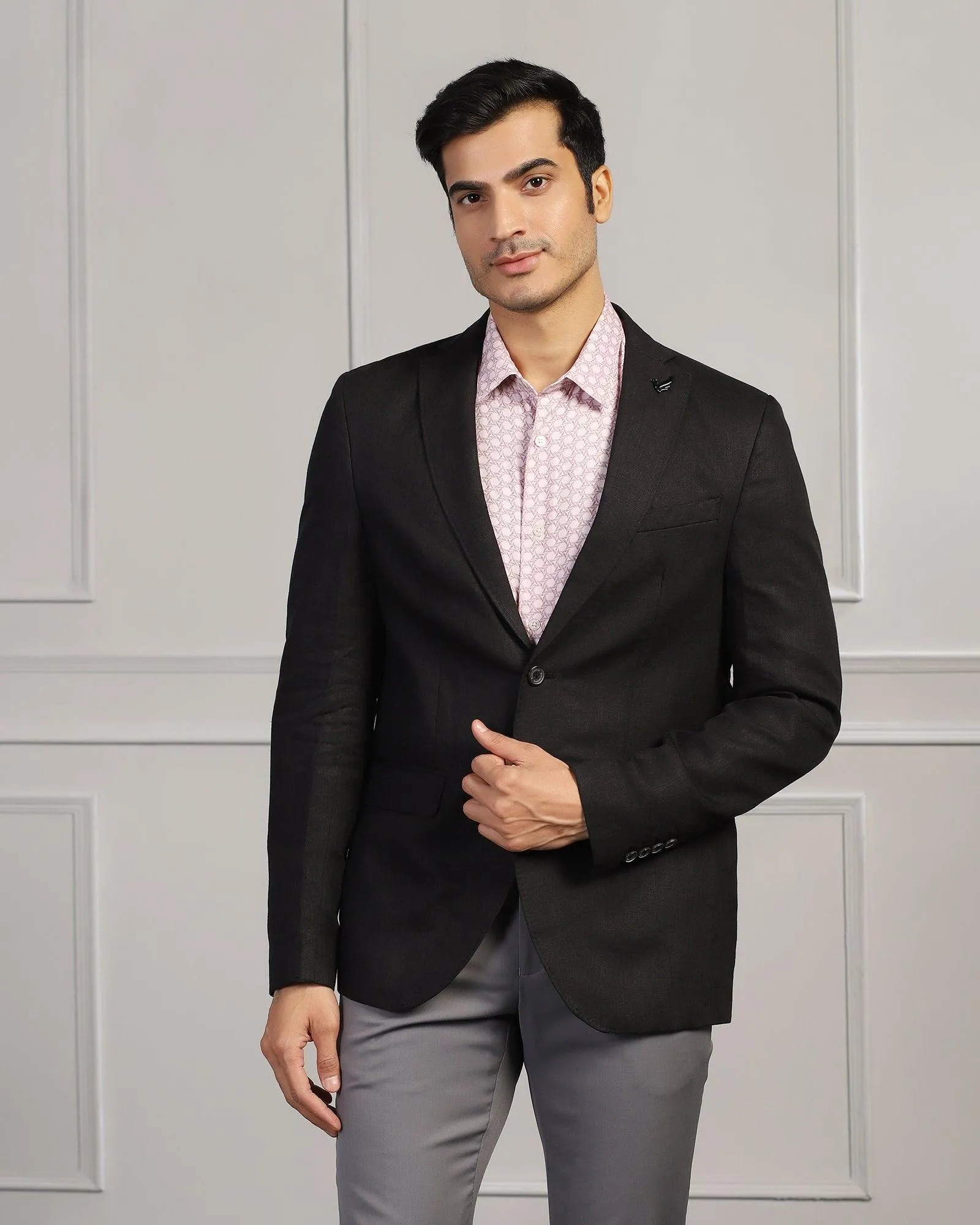 Hard Cover Laser Cut Vents Linen Formal Black Solid Blazer - Jonah