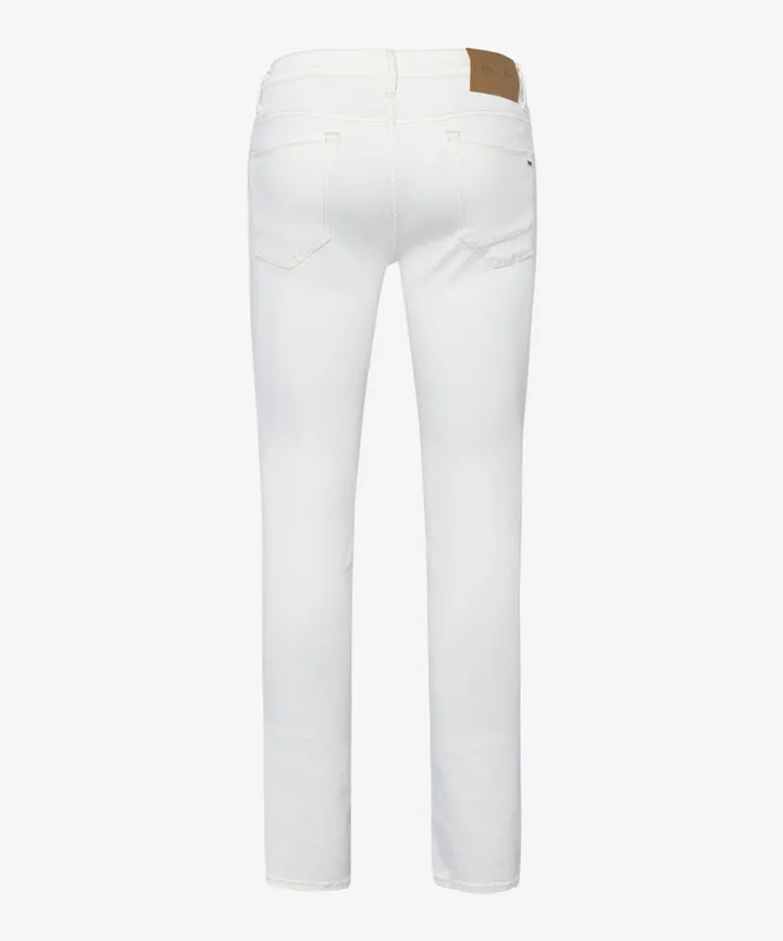 Slimline Fit ExtendedSizeRange Brax Chuck Hi-Flex Color 5 Pocket Pants in Ecru