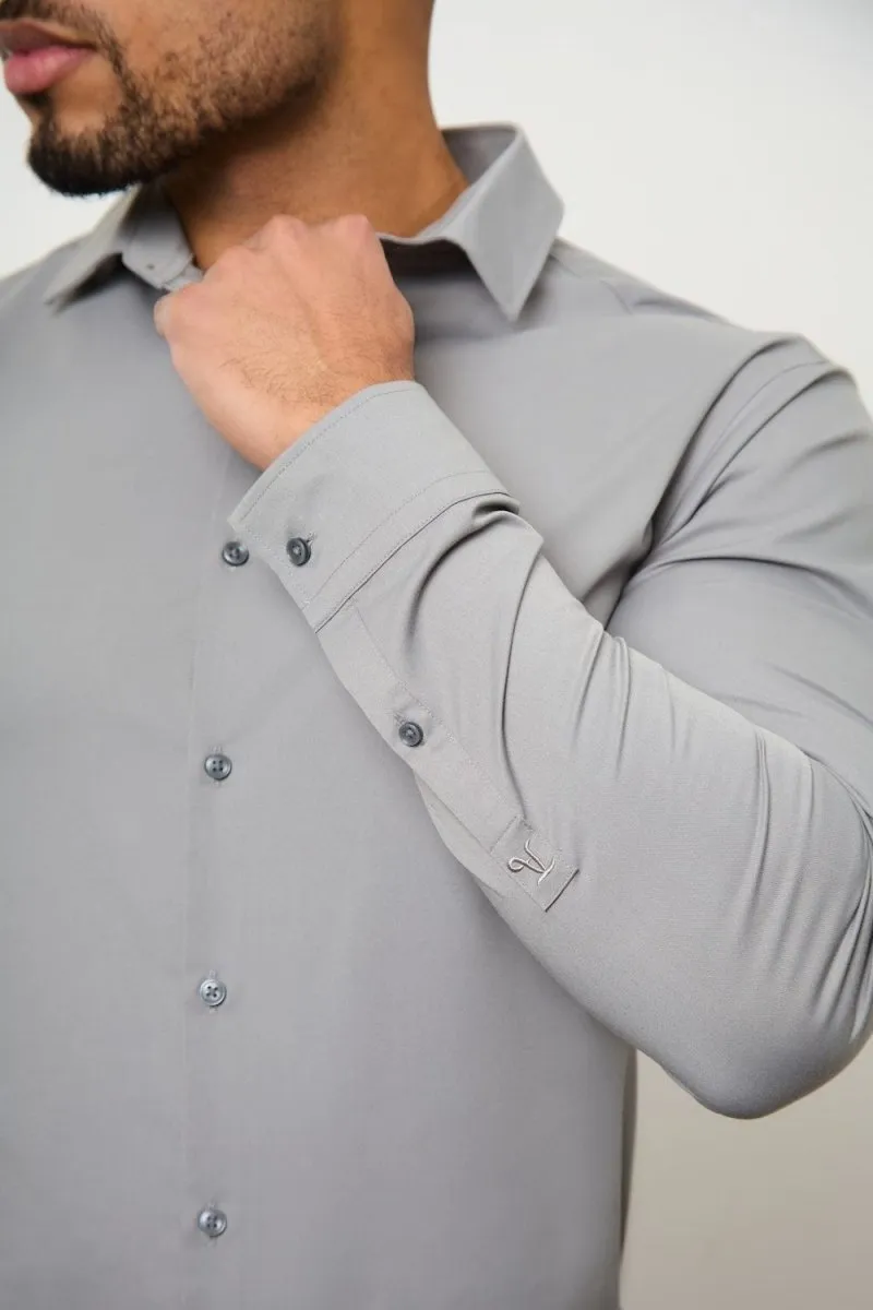 Lightweight Construction Timeless Classic Athletic Fit Dress Shirt in Grey