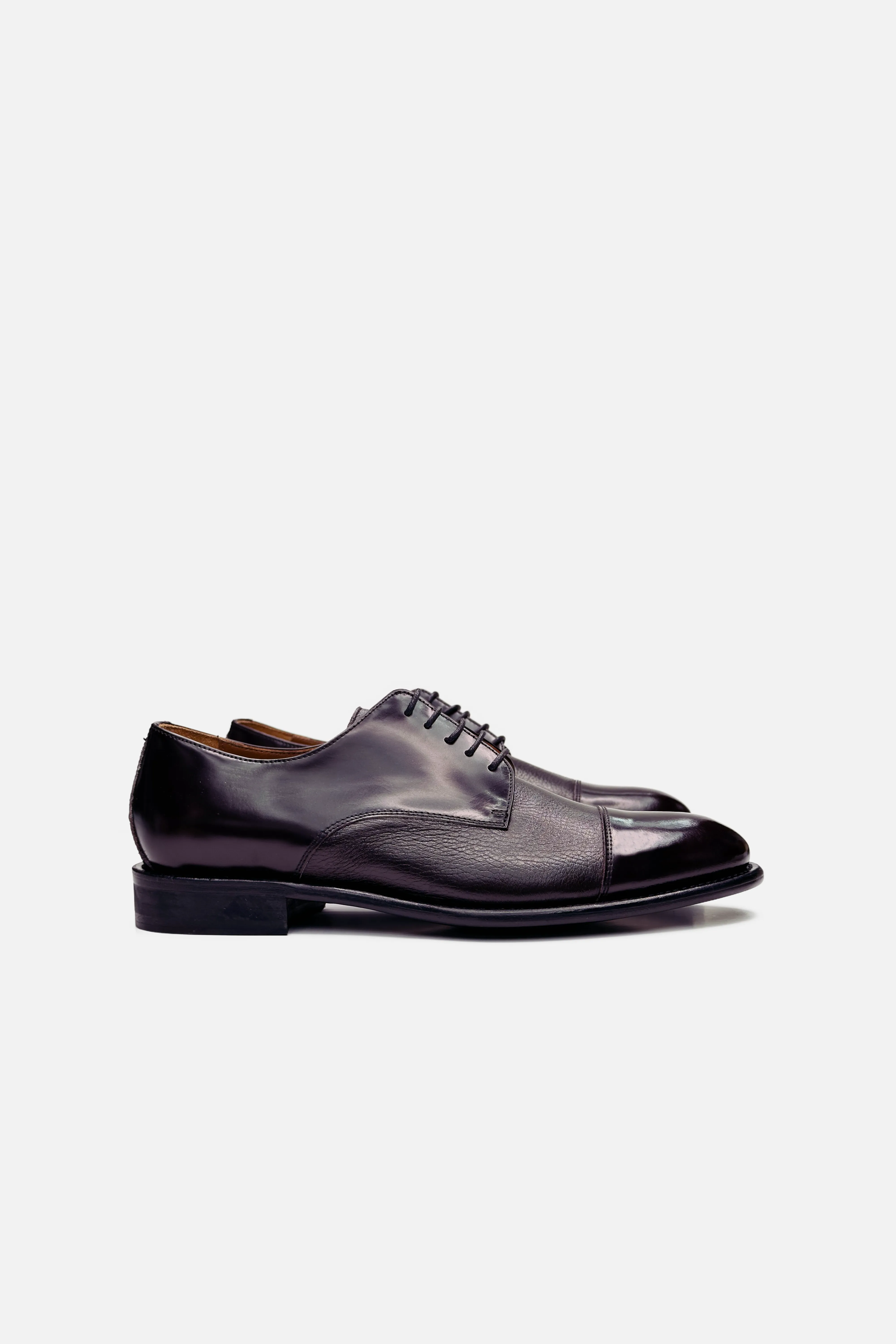Lauro Cap Toe Shoes Seasonal Dressing