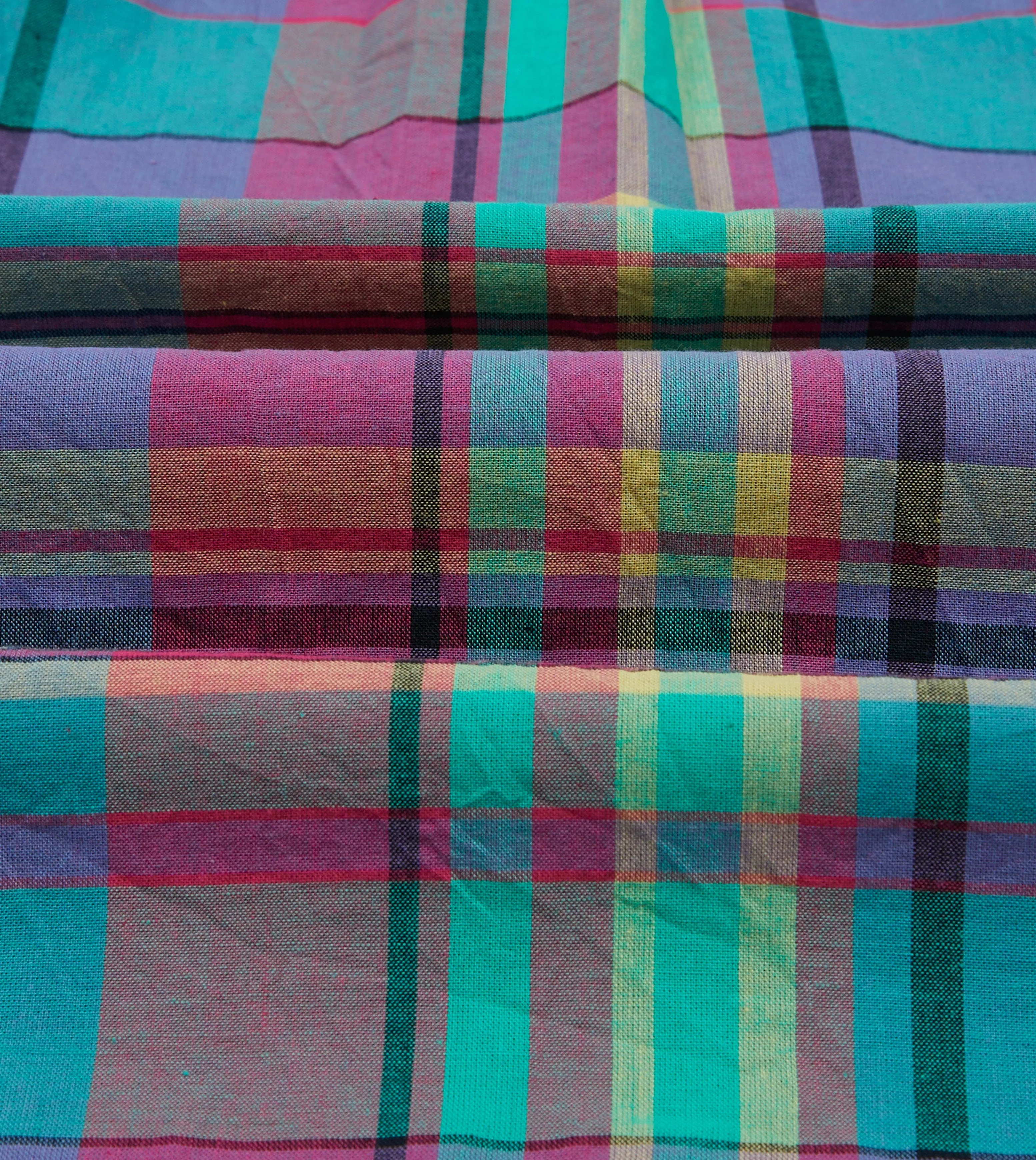 Soft Collar Design Pink and Blue Madras Check Cotton Button-Down Popover Shirt