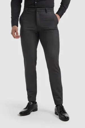 Casual Look Athletic Fit Essential Pants 2.0 In Charcoal