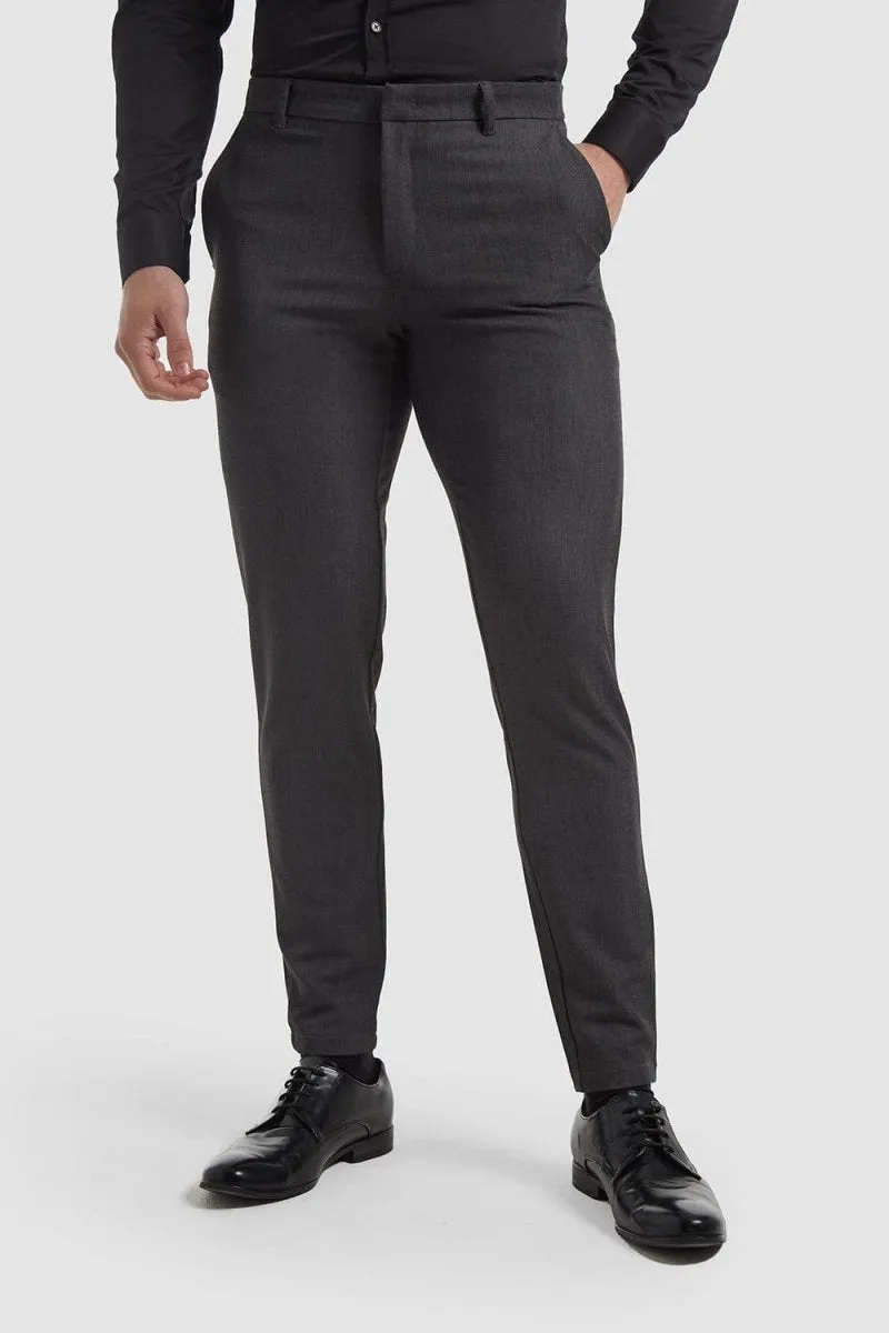 Casual Look Athletic Fit Essential Pants 2.0 In Charcoal