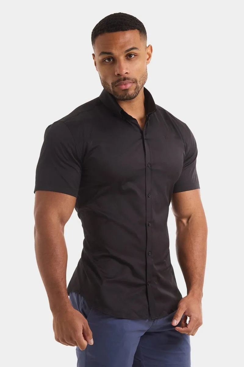 High-End Fashion Athletic Fit Short Sleeve Signature Shirt in Black