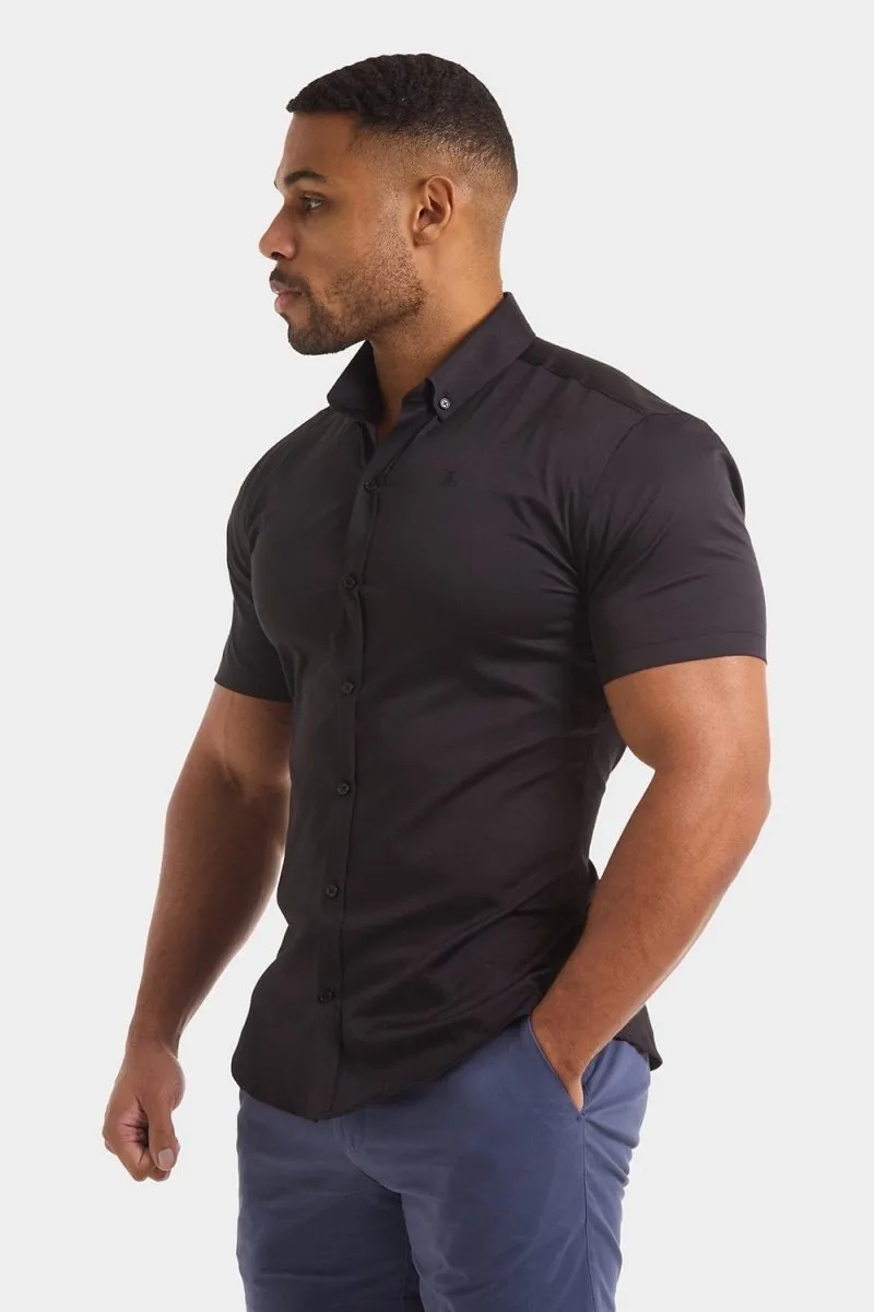 Contemporary Design Athletic Fit Short Sleeve Signature Shirt in Black