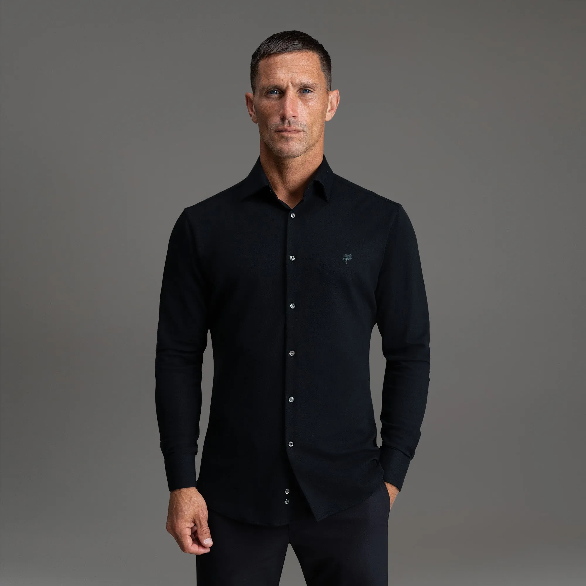 Flexible Movement Low Profile Pocket Design Stretch Oxford Spread Shirt
