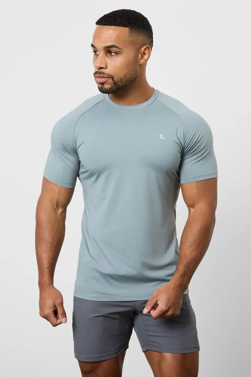 TemperatureRegulating Minimalist Apparel Training Top in Kale