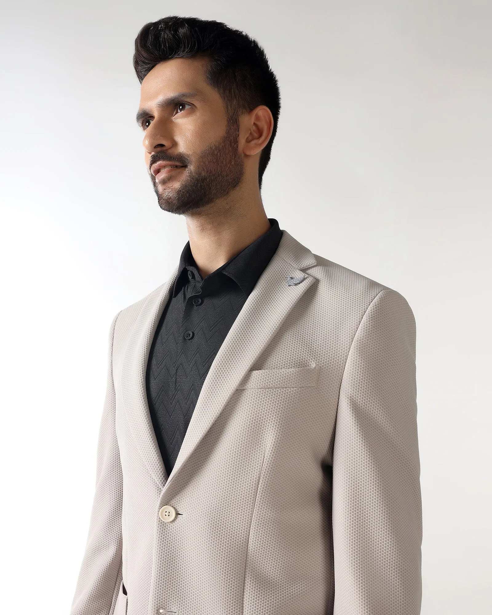 Seamless Shoulder Design Off White TechPro Textured Blazer - Bowmore