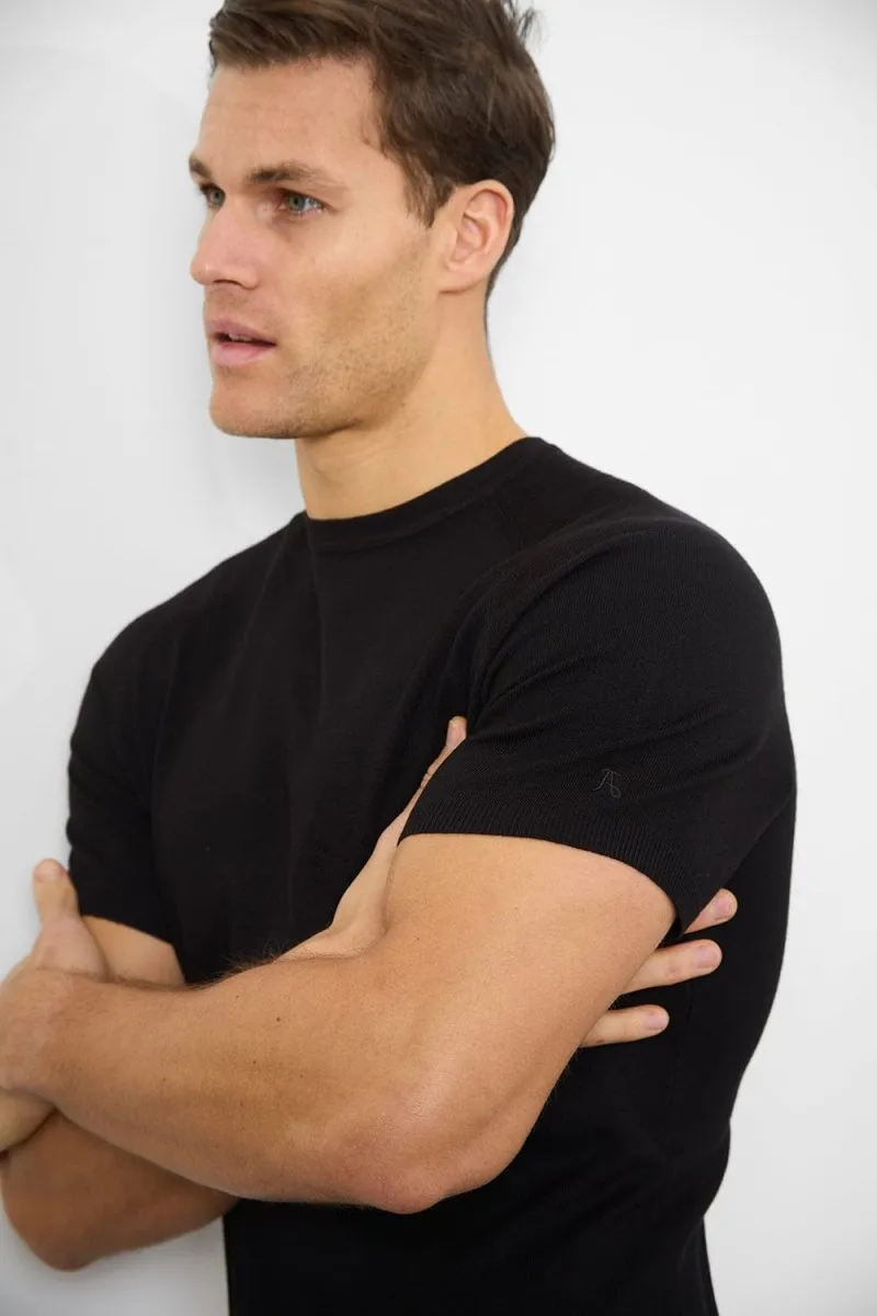Fine Gauge Knitted T-Shirt in Black Modern Style Versatile Trend