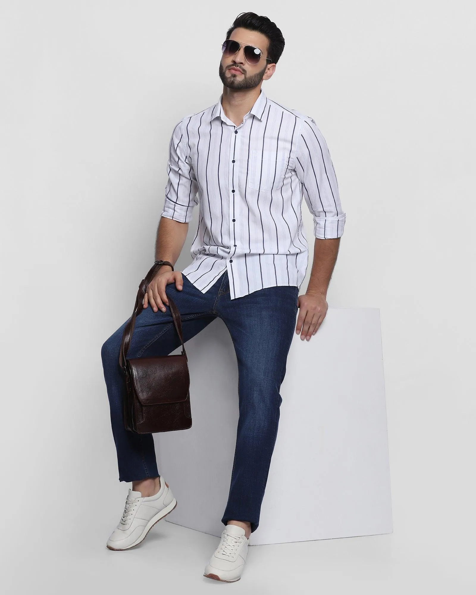 Easy Layering Slim Comfort Buff Fit Indigo Jeans - Passy