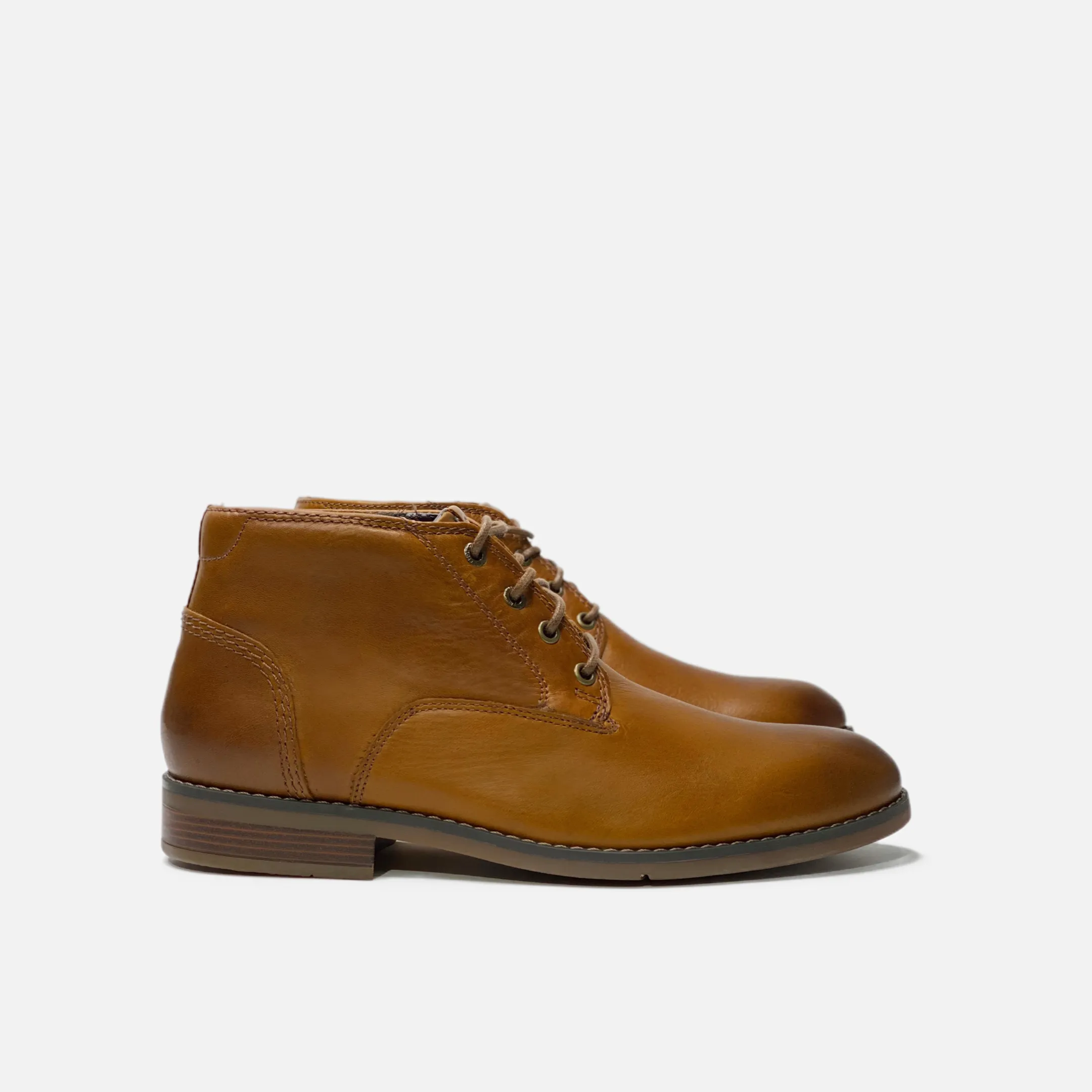 Casual Elegance Long Walk Colden Chukka Boots