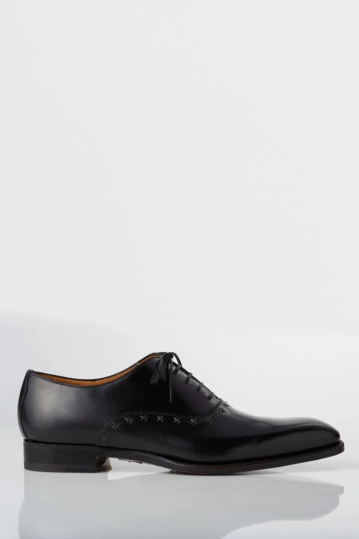 David August Leather Lace Up Cross Stitched Oxfords in Black Sweat Resistant Urban Stroll