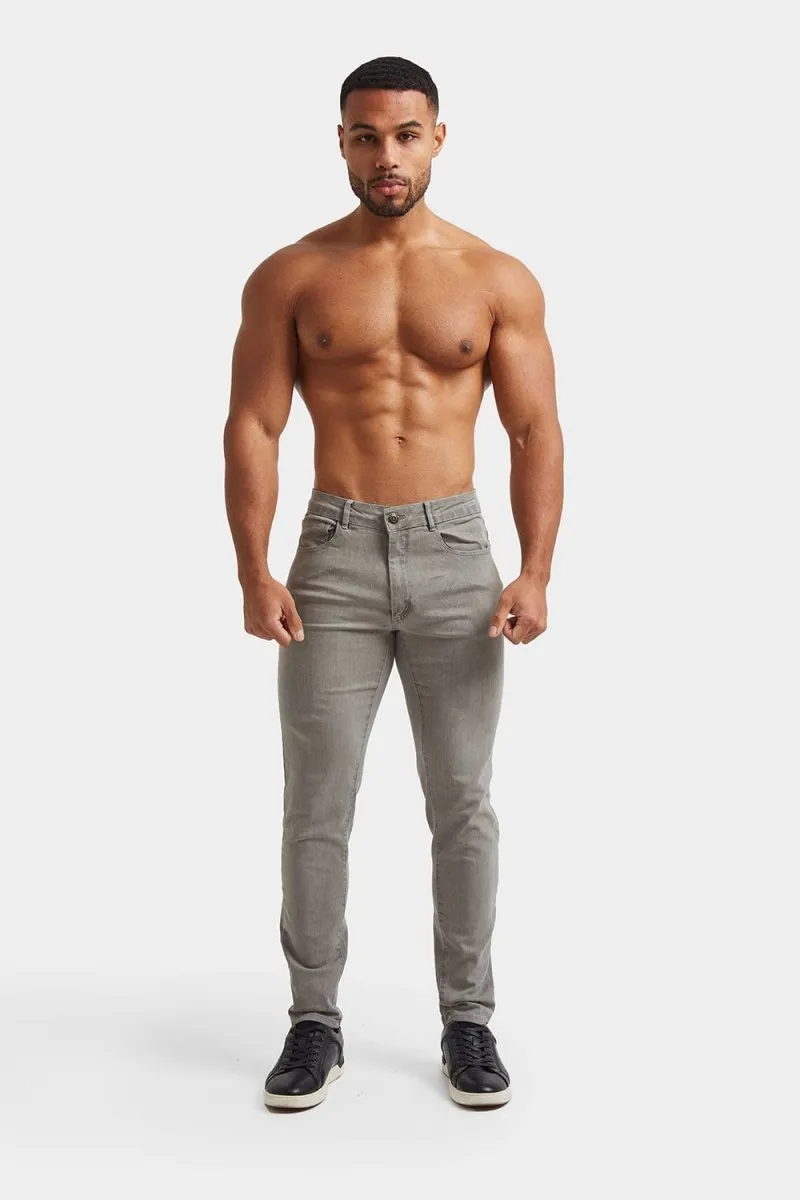 Athletic Fit Jeans in Light Grey Daily Fit