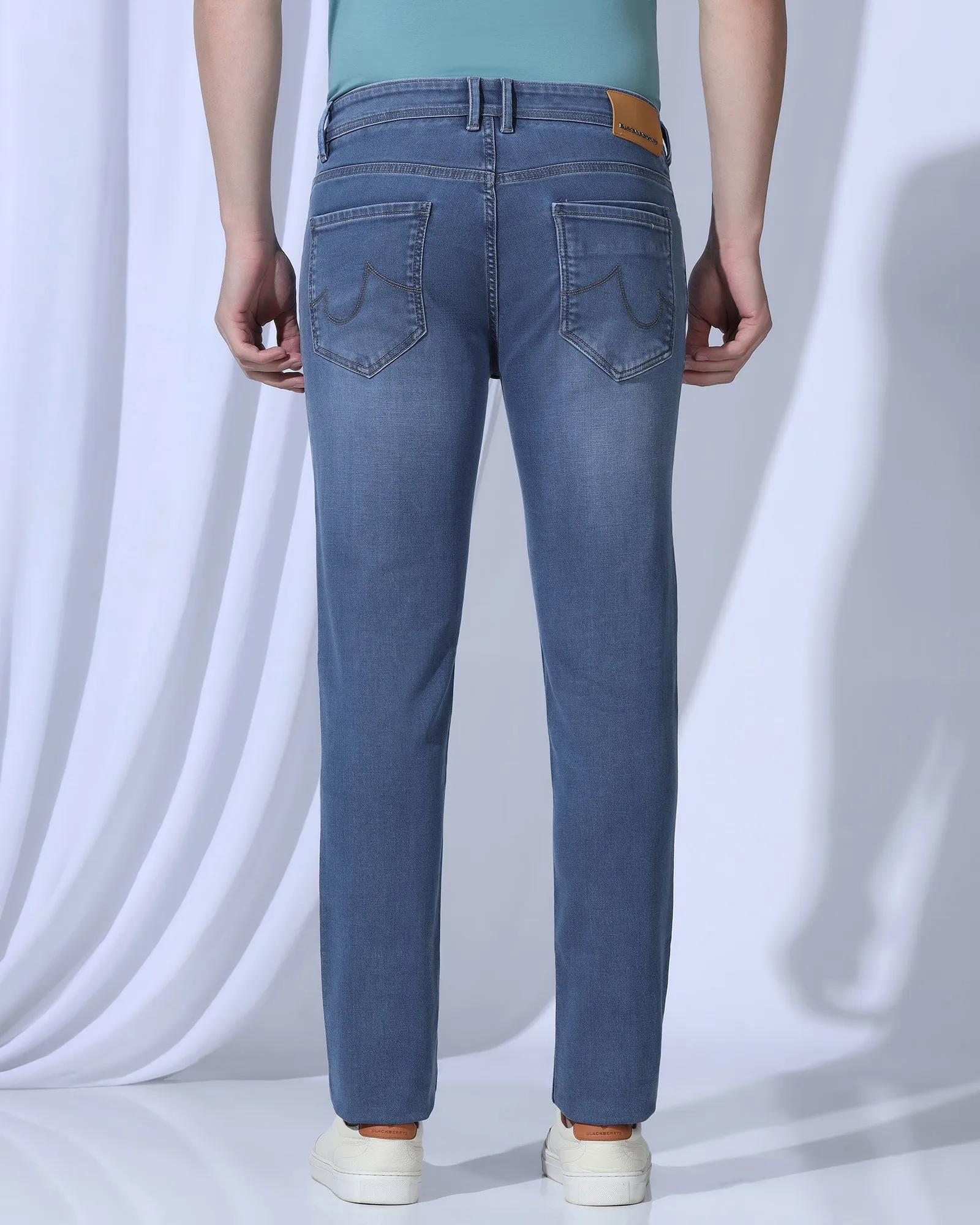 Super Clean Slim Yonk Fit Indigo Jeans - Kai Light material