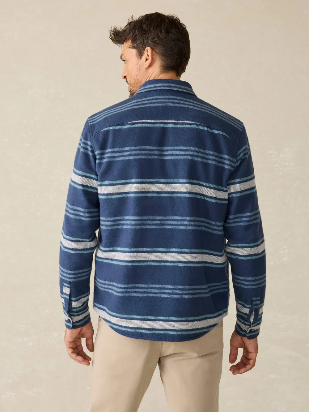 Travel Proof Wavebreaker Shirt - Winter Summit Stripe