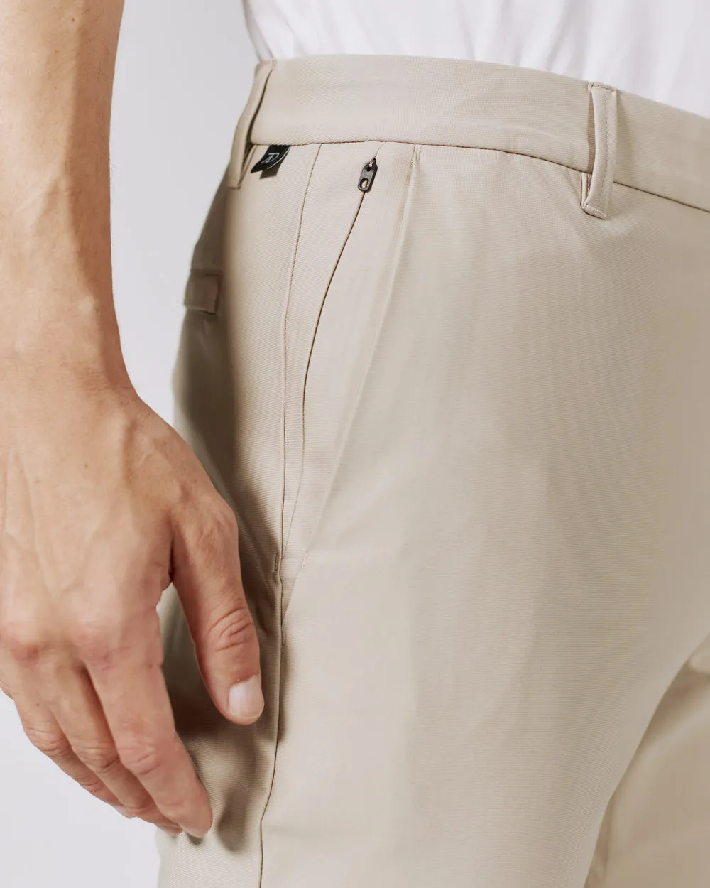 StainResistantFinish 7 Diamonds Infinity Athletic Fit Chino Pant in Khaki