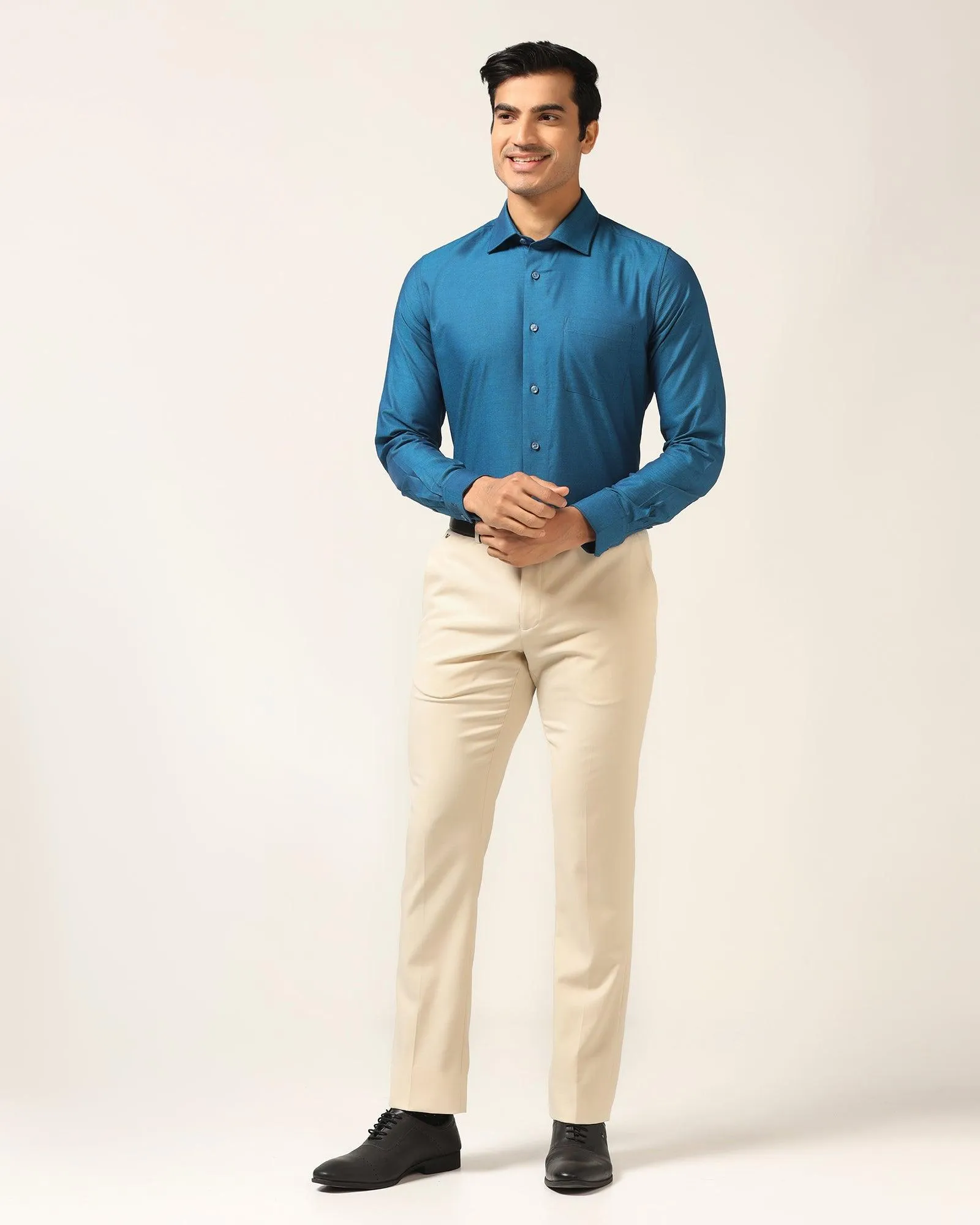 Relaxed Comfort Wear Slim Comfort B-95 Formal Beige Solid Trouser - Himalayan