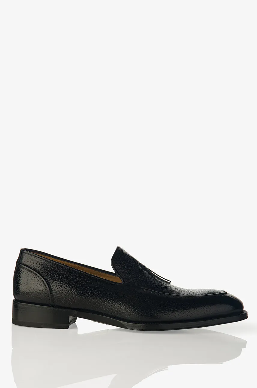 David August Pebble Grain Leather Belgian Loafer in Black Peccary Nero Hiking Mood