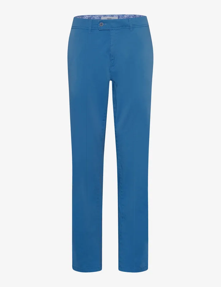 Minimal Cut Flexible Layer Fit Brax Kapok Hi Flex Chino Pant in Sky