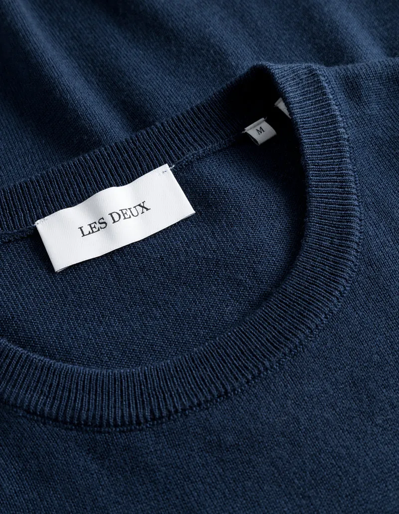 Water Soul MinimalistDesign Greyson Merino Knit - Dark Navy