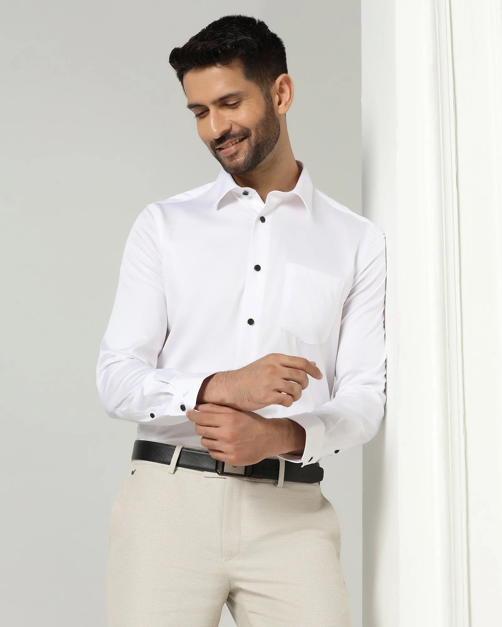 Microfiber Material White Non Iron Solid Shirt - Sailor