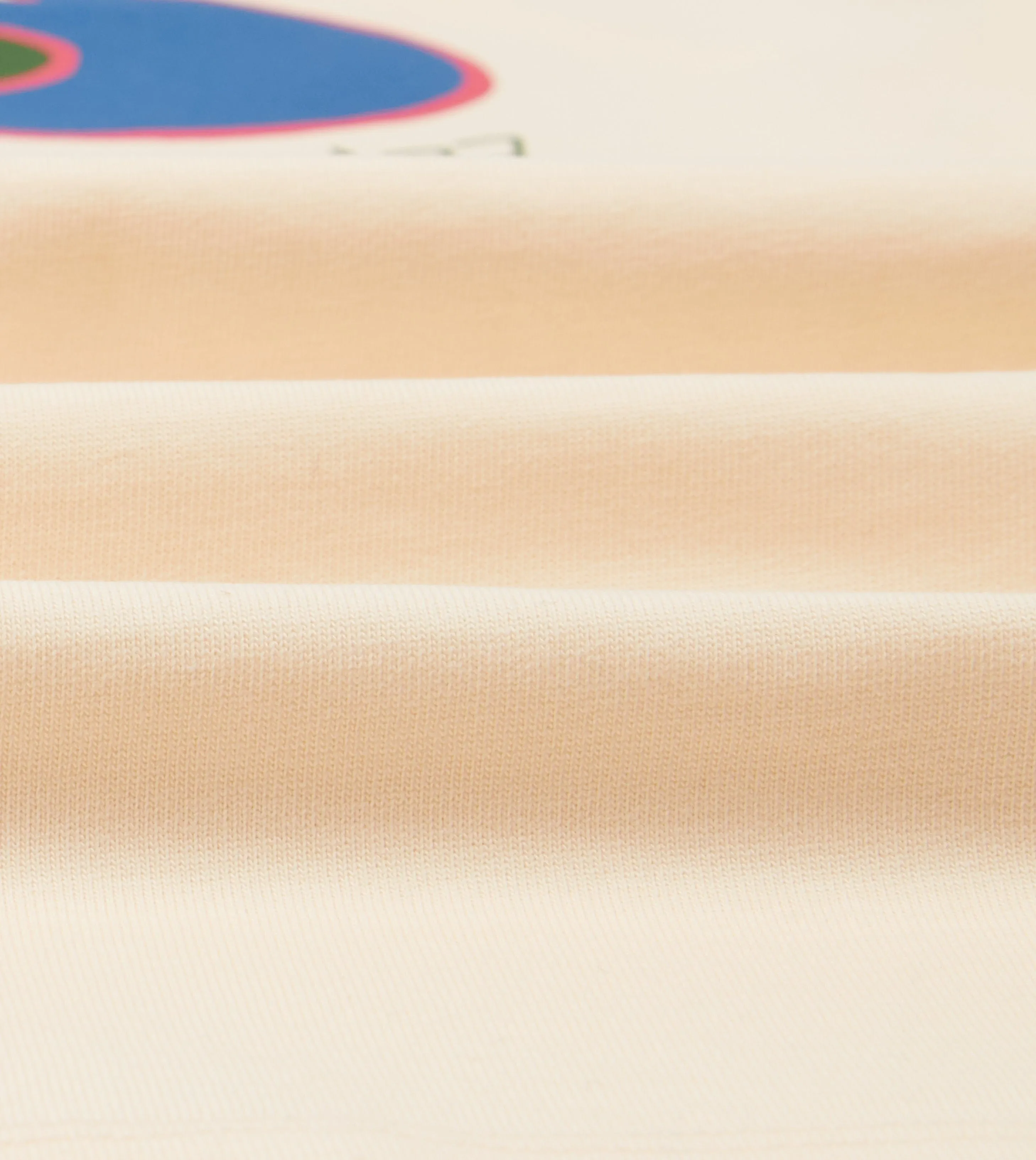 Antique White Peacock Print Short-Sleeve Hiking T-Shirt Unisex style Classic Color