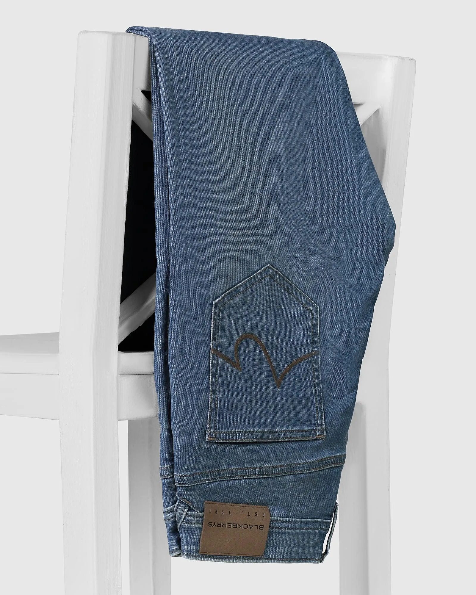 Super Clean Slim Yonk Fit Indigo Blue Jeans - Kai Eco Friendly Fashion Lover Morning Stroll Workday Outfit