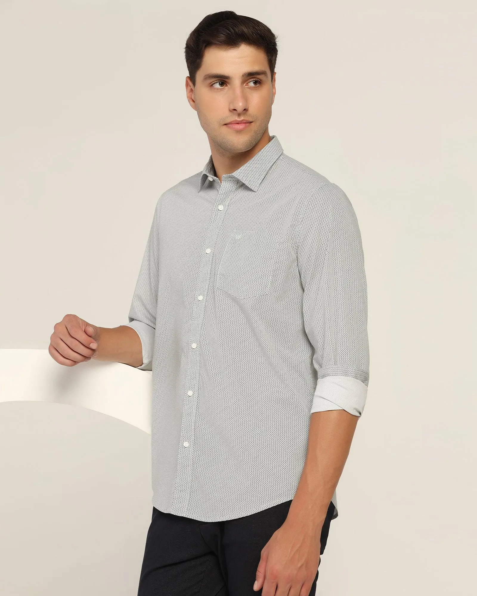 Casual Green Printed Shirt - Ecrin Graduation Ceremony Reinforced Side Vents