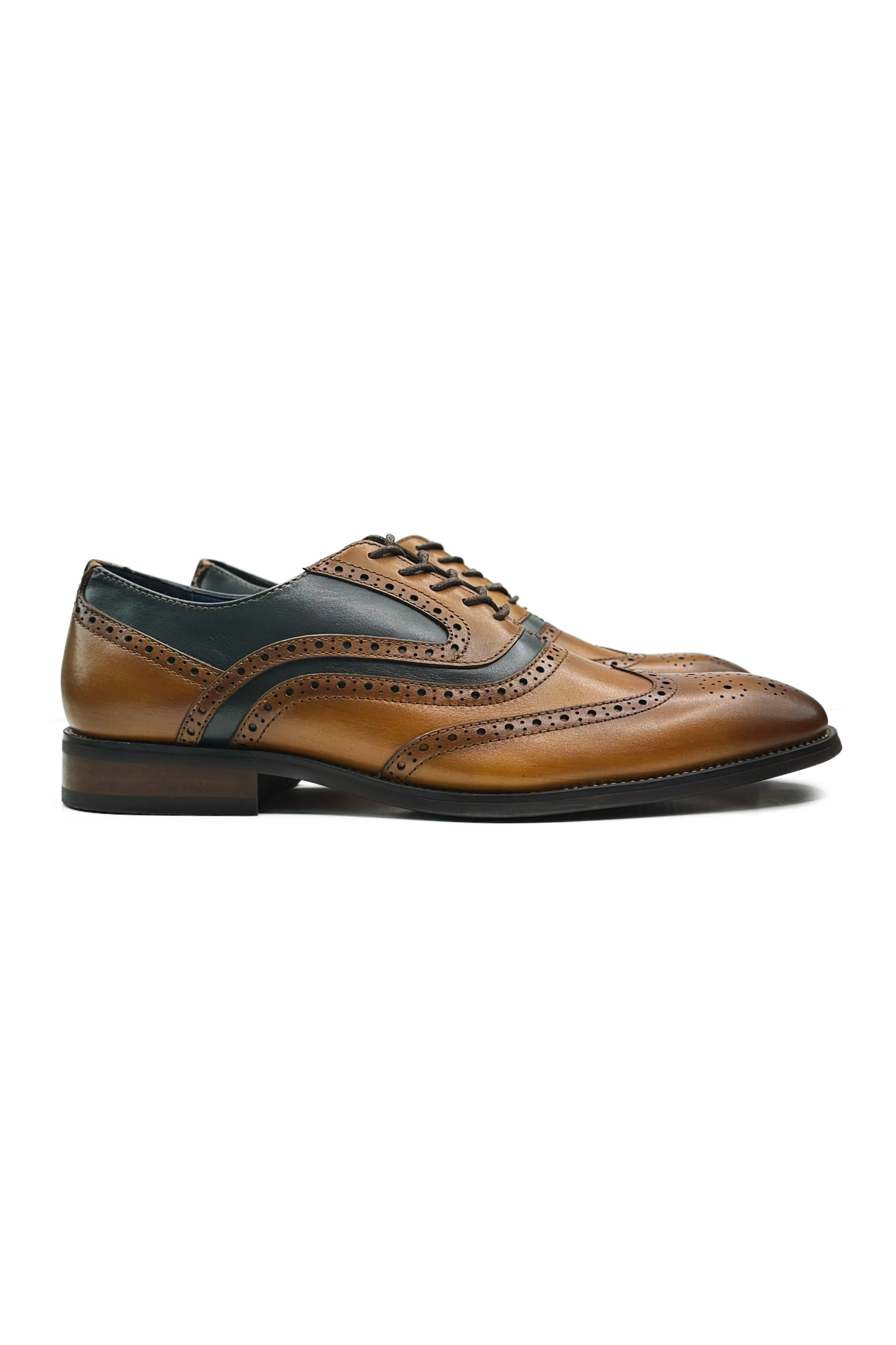 Shock Pad Metro Step Livingston Wingtip Shoes