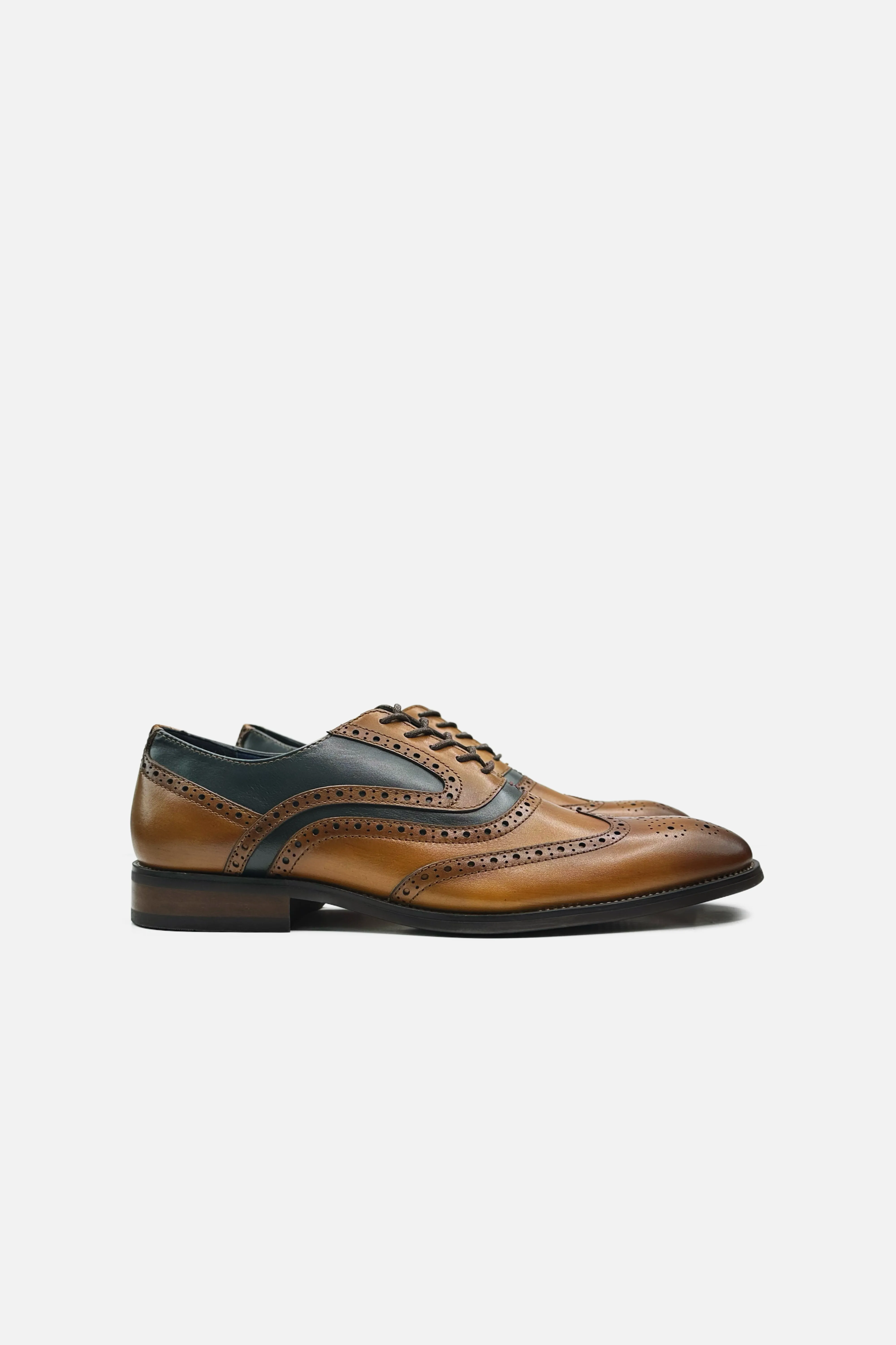 Executive Style Lace Up Design Livingston Wingtip Shoes