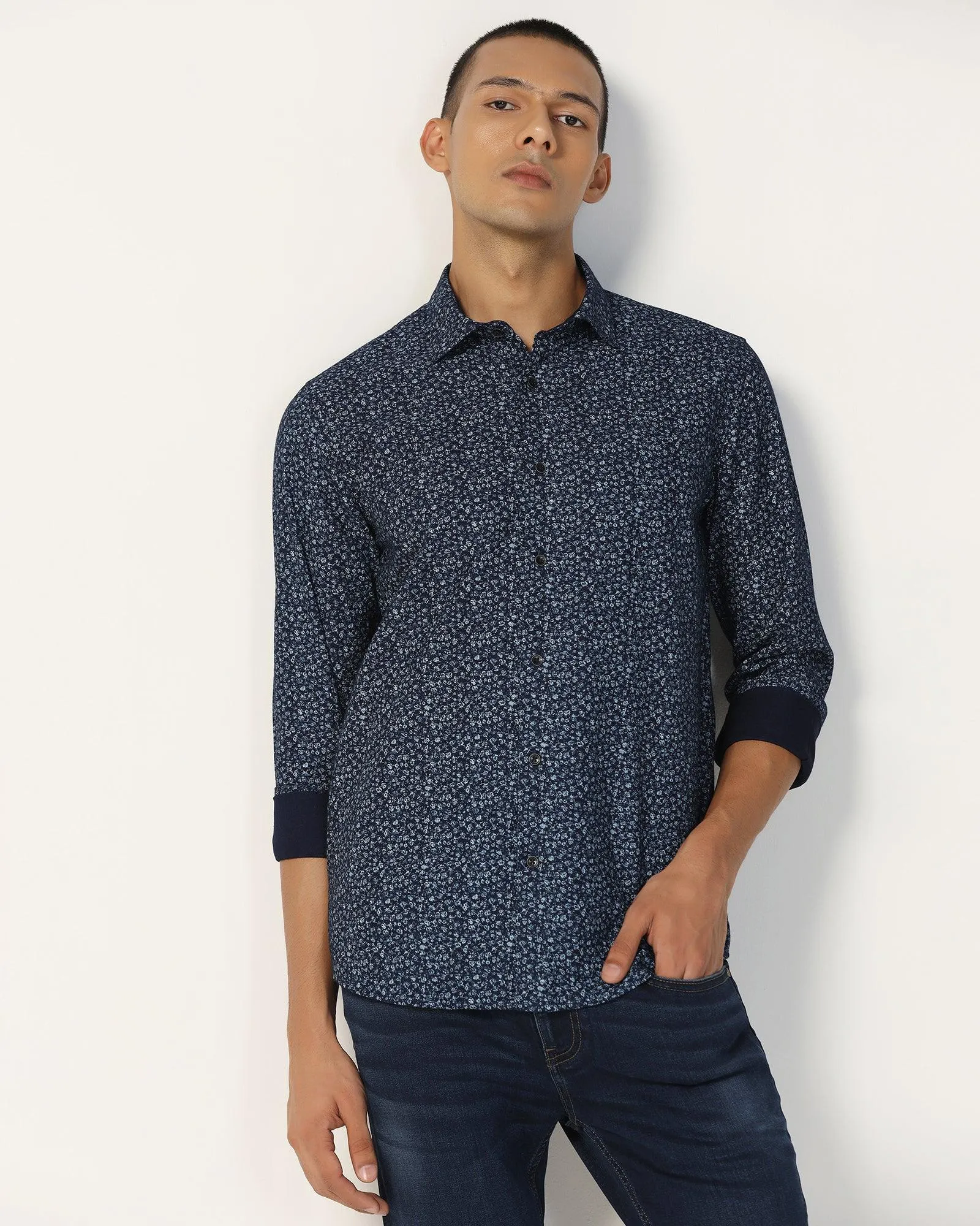 Wrinkle-Free Casual Indigo Blue Printed Shirt - Ethna