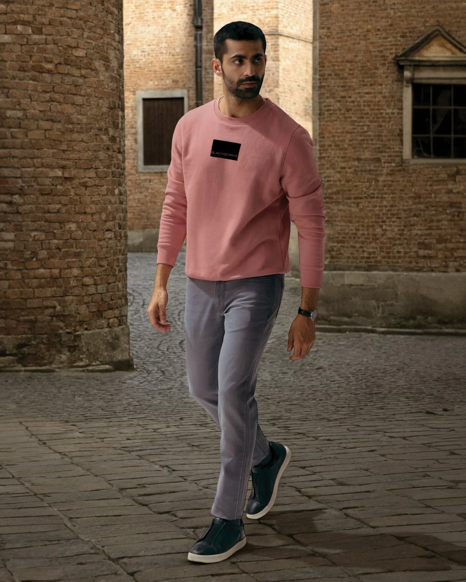 Crew Neck Pink Solid Sweatshirt - Uno VentilatedKnit