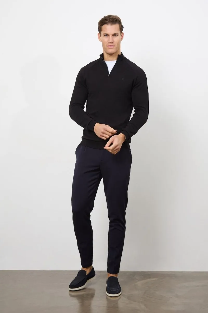 Metro Edge Half Zip Neck in Black