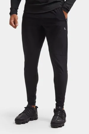 Training Joggers in Black graduation season