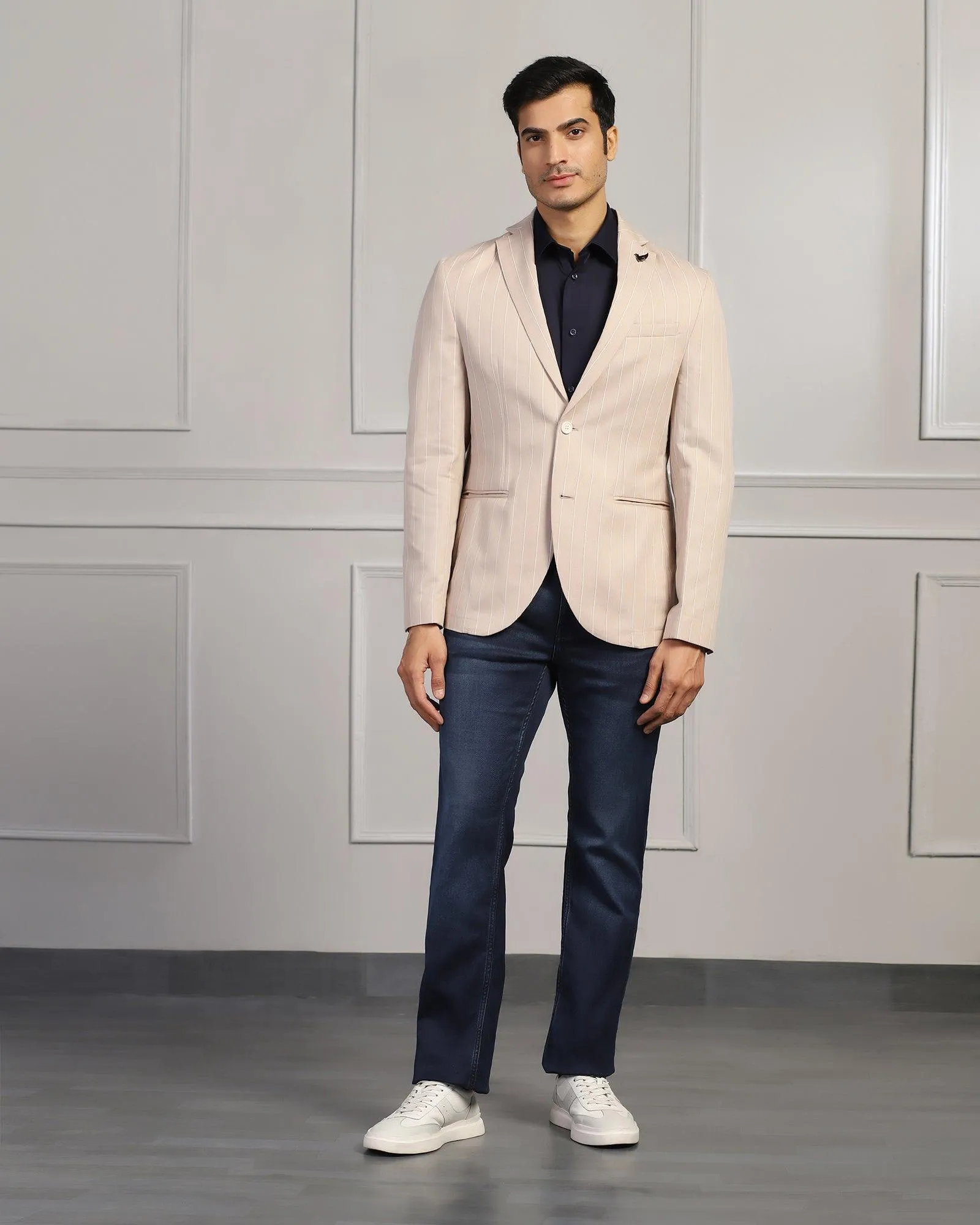 LowProfileStitching MeshLinedVents Linen Casual Beige Stripe Blazer - Moses