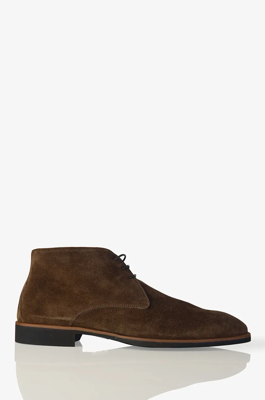 David August Suede Chukka Boot in Farro Memory Foam Insert
